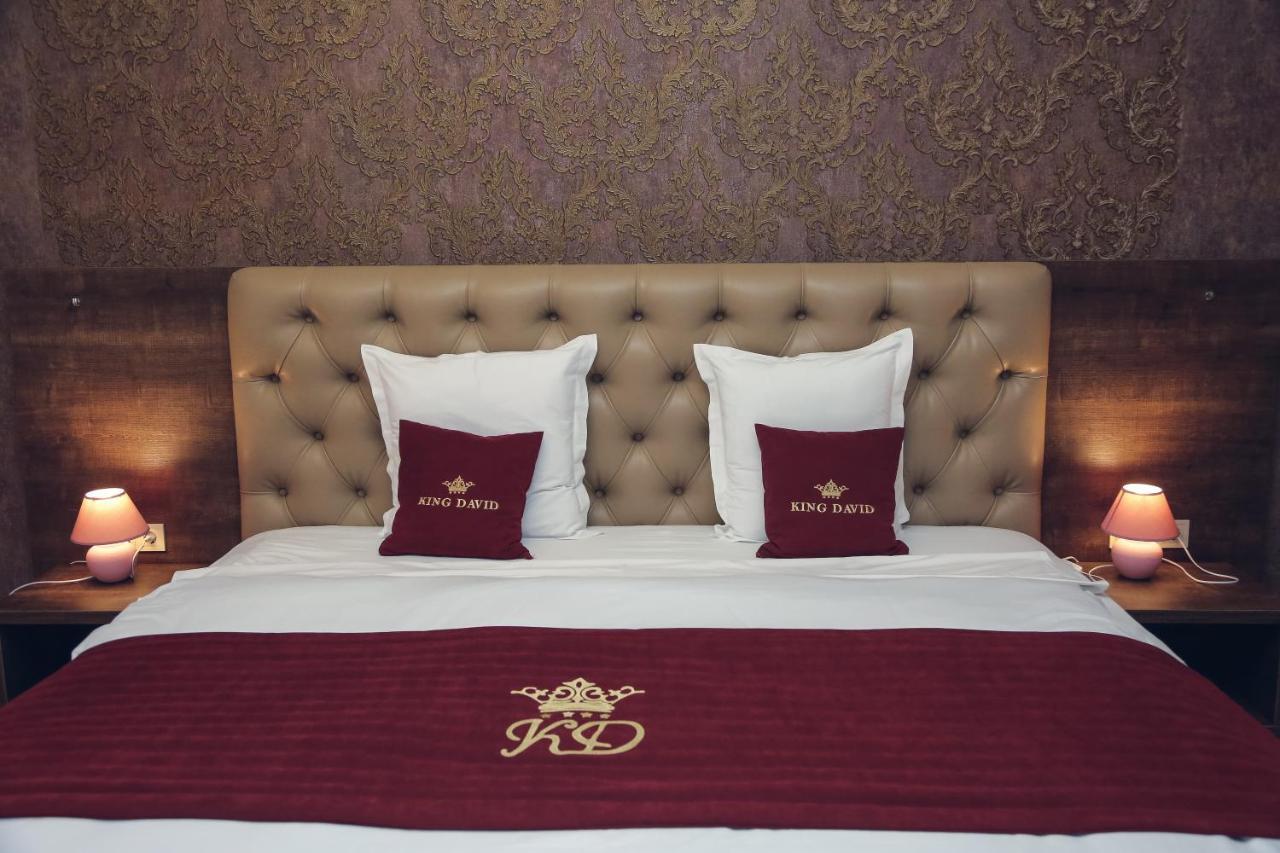 Hotel King David The Builder Кутаиси Екстериор снимка