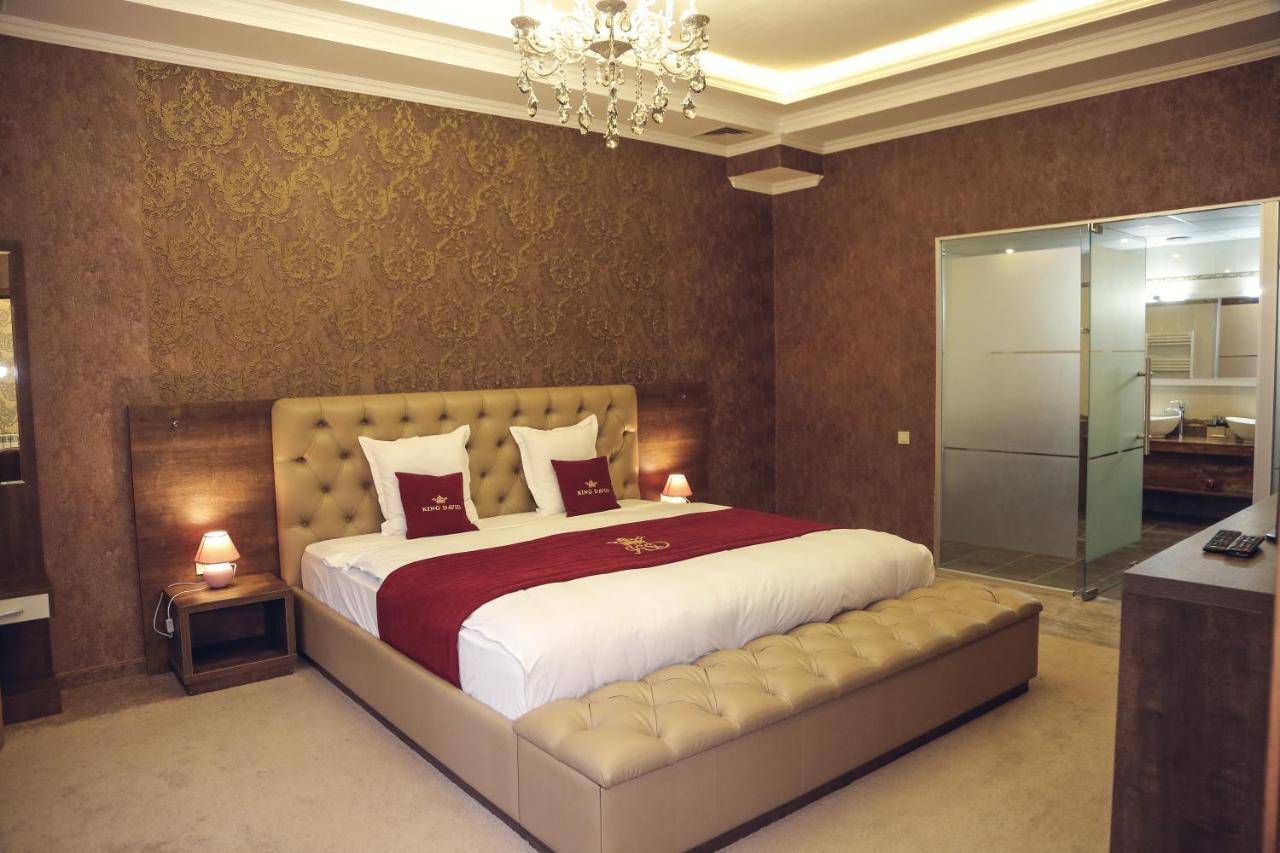Hotel King David The Builder Кутаиси Екстериор снимка