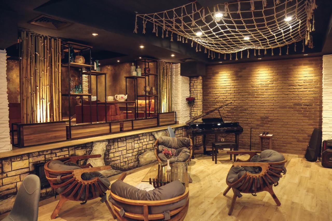 Hotel King David The Builder Кутаиси Екстериор снимка